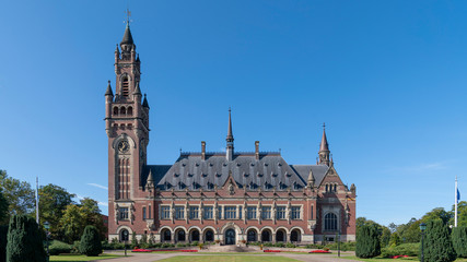Fototapeta na wymiar the Hague international court building /castle on a sunny day, netherlands