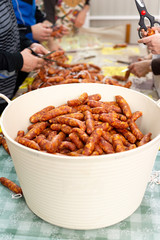 Preparando chorizos