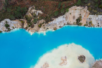 LAC BLEU TURQUOISE 