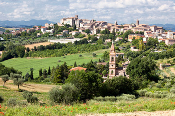 Fototapeta na wymiar Ostra, Ancona, Marche. Panoramica del Borgo.
