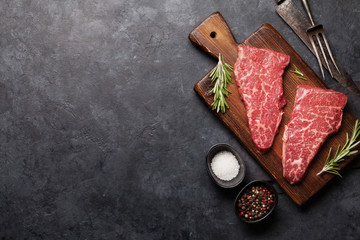 Fototapeta na wymiar Raw marbled beef steak