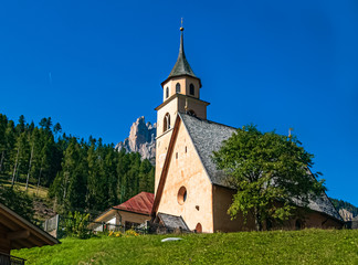 Fototapeta na wymiar Beautiful church at Vigo di Fassa, South Tyrol, Italy