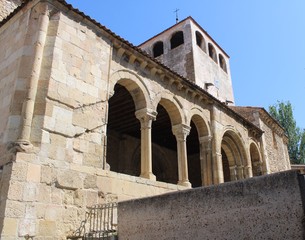 Atrio Iglesia San Mart&iacute;n Segovia, Rom&aacute;nico