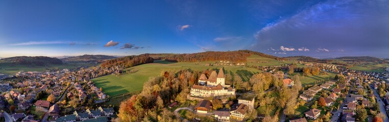 Panoramaaussicht inkl. Schloss Worb, Schweiz