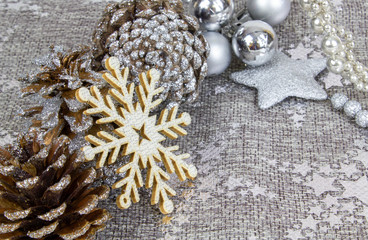 Weihnachten Bild mit Zapfen weißem Stern und Textfrei