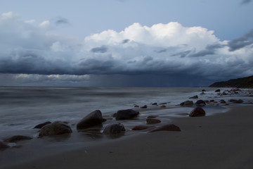 Fototapeta na wymiar Storm clouds over the sea