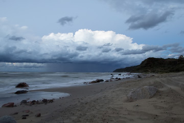 Fototapeta na wymiar Storm clouds over the sea