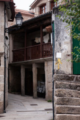 Fototapeta na wymiar Calle de pueblo rural de Galicia