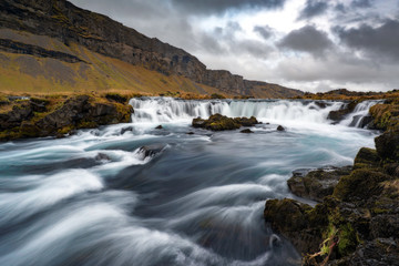 Fototapeta na wymiar Flowing Waterfall Iceland