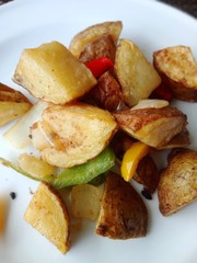 roasted potatoes with mushrooms and cheese