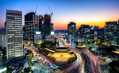 Sungnyemun gate at night in seoul city south Korea 