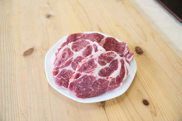 豚肉　生肉