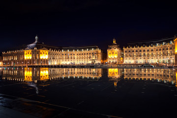 Fototapeta na wymiar view of illuminated Place de la Bourse in Bordeaux 