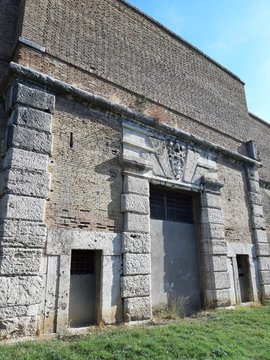 Roma - Porta Pertusa in Viale Vaticano