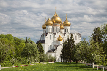 Fototapeta na wymiar Assumption Cathedral, Yaroslavl