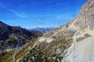 Fototapeta na wymiar beautiful mountain view by Rifugio Lagazuoi