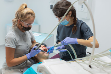 The process of prosthetics at the dentist.