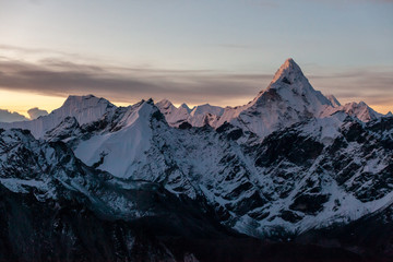 Obraz premium Sunrise over Ama Dablam Mountain, Sagarmatha national park, Himalayas, Nepal