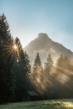 Sonnenaufgang im Nebel - Allgäuer Alpen