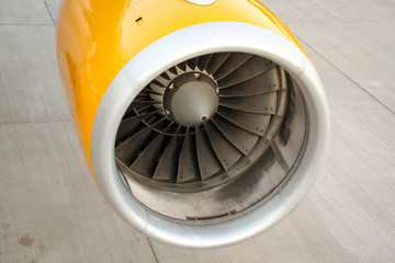 Ansicht, Detailansicht einer Turbine eines Flugzeugs