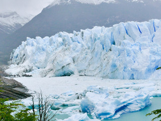 Fototapeta na wymiar Argentina's El Perito Moreno Glacier in Los Glaciares National Park, Patagonia