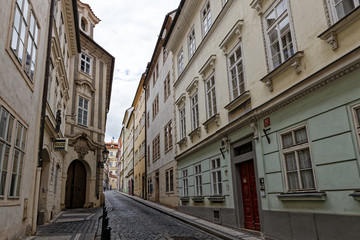 Fototapeta na wymiar プラハ市街の路地裏