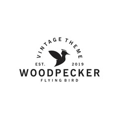 Woodpecker vintage logo design concept - obrazy, fototapety, plakaty