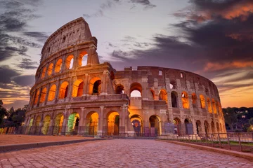 Photo sur Plexiglas Colisée Colosseum at sunset, Rome. Rome best known architecture and landmark. Rome Colosseum is one of the main attractions of Rome and Italy