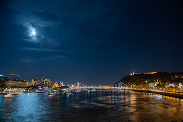 Fototapeta na wymiar Budapest Danube River. Pictures at night