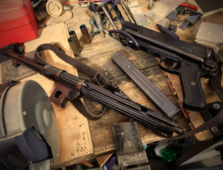 disassembled submachine gun MP-38