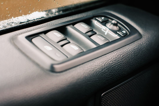 Car power window control unit