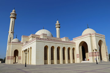 Al Fateh Grand Mosque in Bahrain