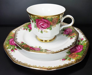 Winterling Porzellan Kaffeeservice Sammeltasse Sammelgedeck Rosen Goldrand 3 Teilig