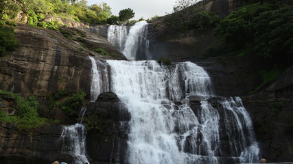 Fototapeta na wymiar kutralam waterfall in Tamil Nadu India.