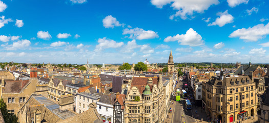 Fototapeta na wymiar Panoramic aerial view of Oxford