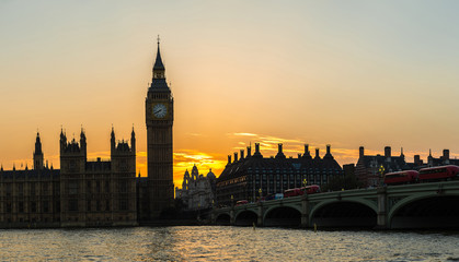 Fototapeta premium Big Ben, Parliament, Westminster bridge in London
