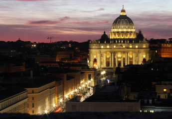 Fototapeta premium Bazylika św. Piotra w godzinach wieczornych