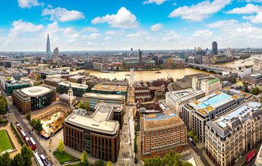 Fototapeta na wymiar Panoramic aerial view of London