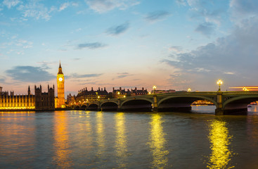 Fototapeta premium Big Ben, Parliament, Westminster bridge in London