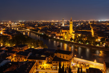 Fototapeta na wymiar The skyline of the italian town Verona at night