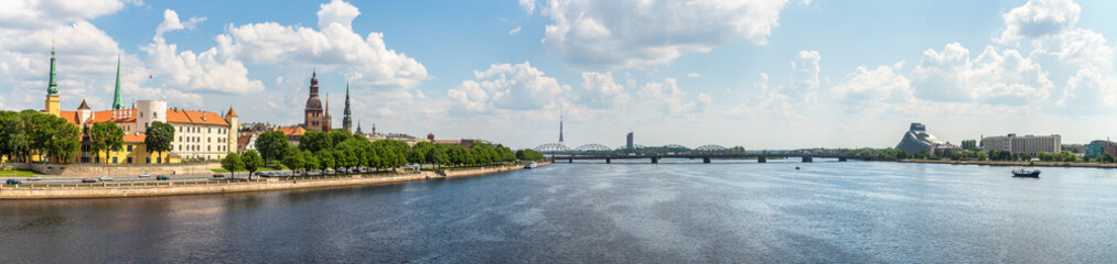 Obraz premium Panoramic view of Riga
