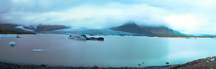 Glacier Lagoon panorama
