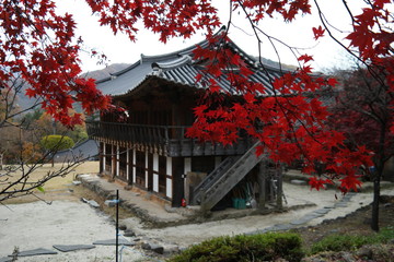 Fototapeta premium Byeoksongsa Temple of South Korea