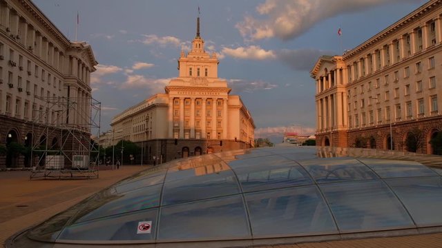 Paseo por la plaza. Sof&iacute;a,Bulgaria,Europa.