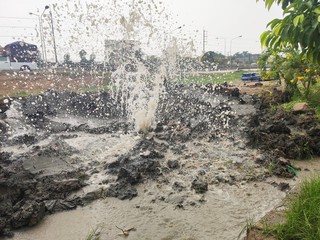 Broken water pipes leaked from the underground. 