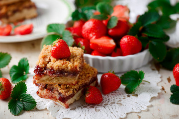 Strawberry bars with strawberry jam
