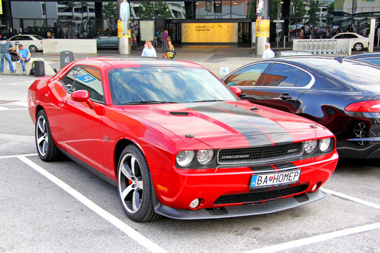 Dodge Challenger SRT