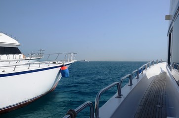 Fototapeta premium Embarcadère pour les bateaux en direction de l’île de Mahmya ( Hurghada -Égypte)