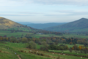 Fototapeta na wymiar View over to Lose hill across the Hope Valley in the Peak District, Derbyshire, England