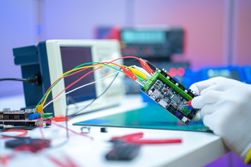 Repair electronics device